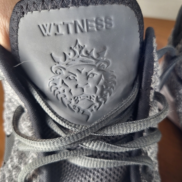 Nike LeBron Witness 3 Dark Grey Men's Size 10.5 - Picture 4 of 15